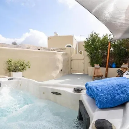 Premium Santorini 1 Bedroom Jacuzzi Underground Private Jacuzzi And Lovely Outdoor Space Fira (Santorini)